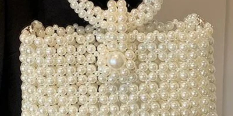 sleekbysania| pearl bags